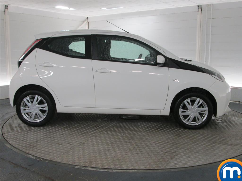 used white toyota aygo for sale #2